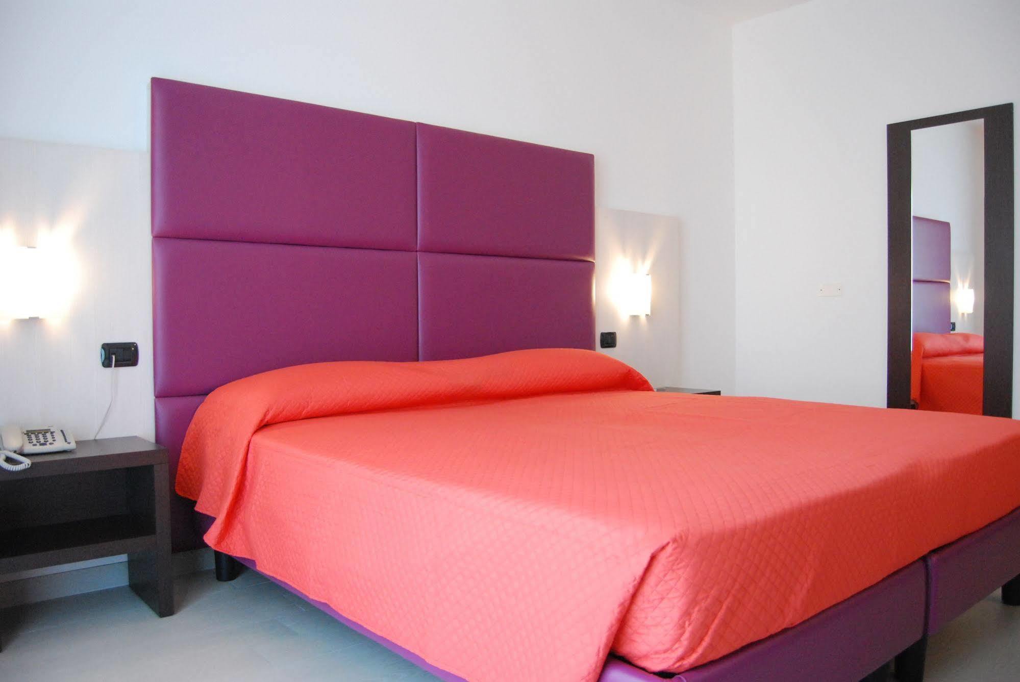 Maestrale Resort Hotel - Γκροσέτο Εξωτερικό φωτογραφία