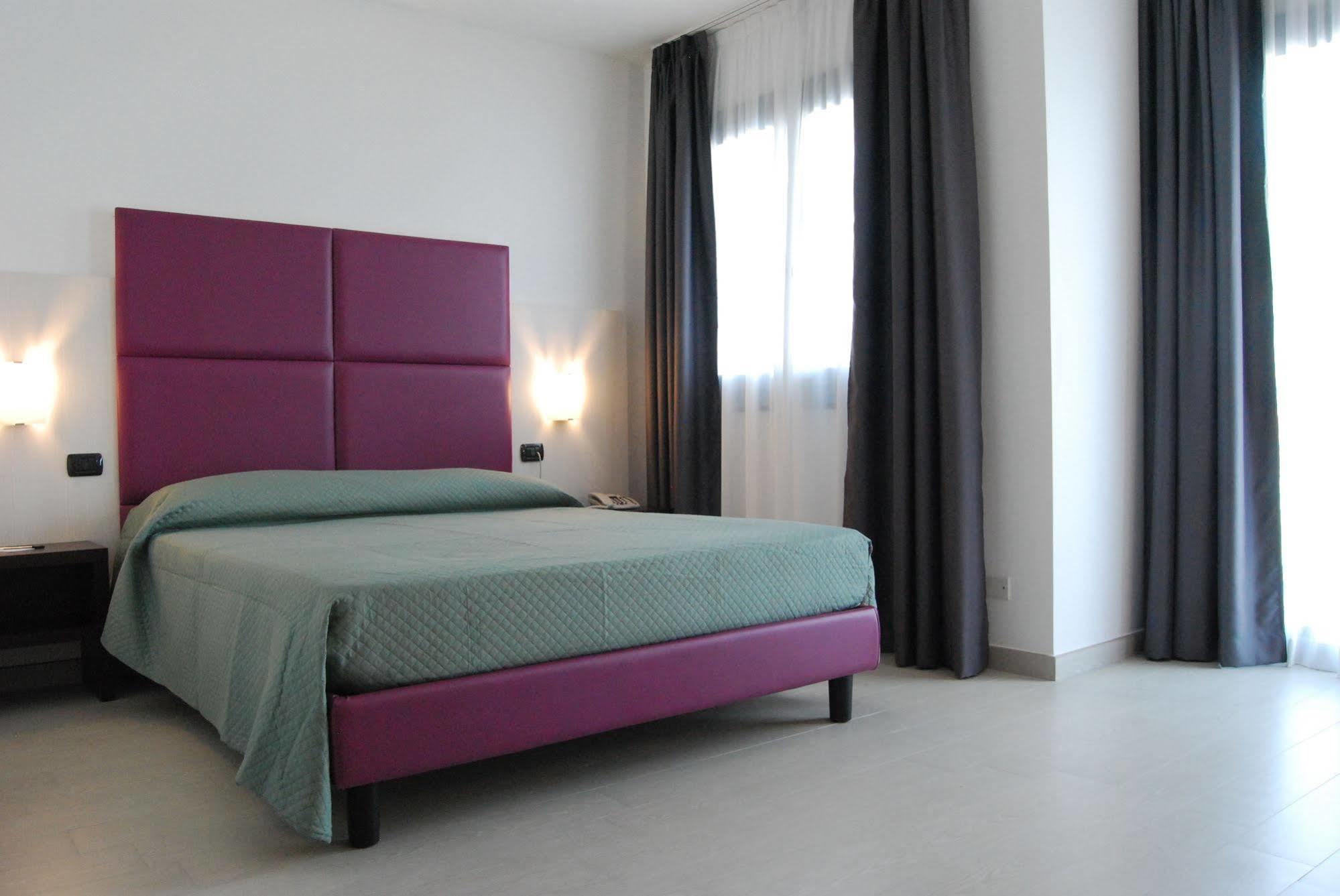 Maestrale Resort Hotel - Γκροσέτο Εξωτερικό φωτογραφία