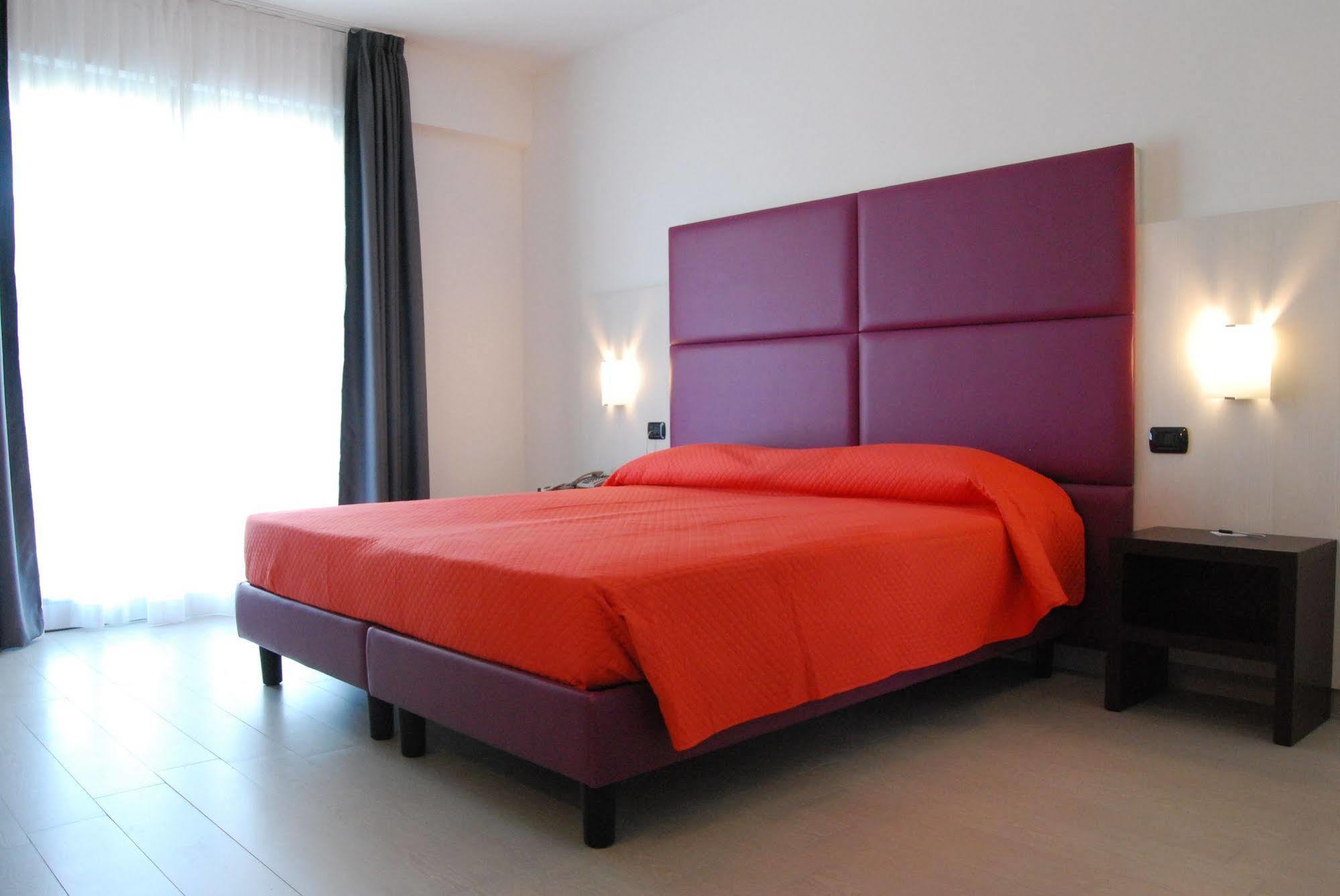 Maestrale Resort Hotel - Γκροσέτο Εξωτερικό φωτογραφία