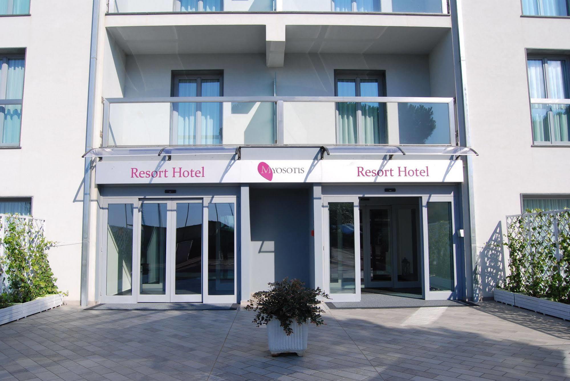 Maestrale Resort Hotel - Γκροσέτο Εξωτερικό φωτογραφία